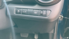 Toyota C-HR 1.8 Hybrid Design 5dr CVT Hybrid Hatchback